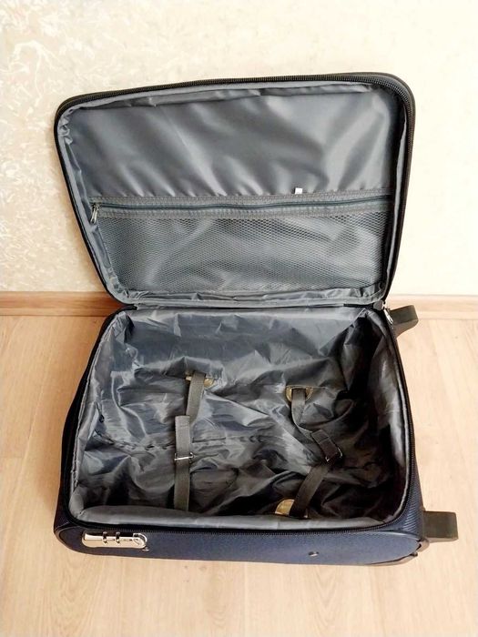 Чемодан маленький на колесах тканевый , размер S , ручная кладь