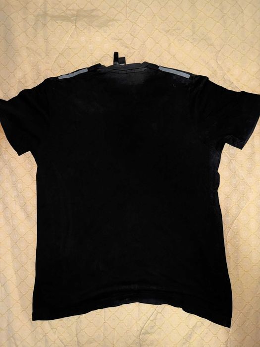 T-shirt Adidas preta