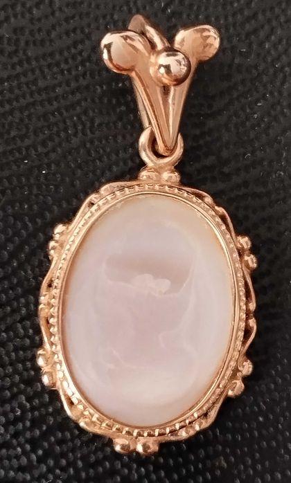 Золотой кулон 585" красное золото для вашей любимой.