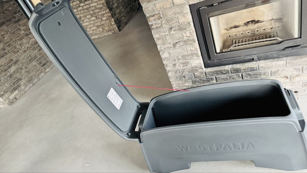 BOX mocowany na bagażniku do transportu rowerów BC60