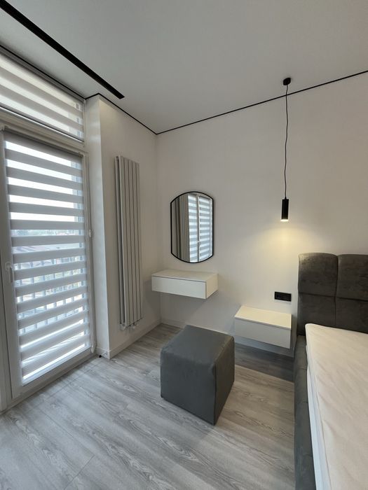 Центр міста.ЖК закритого типу,1.5кімн.стильна,укомпоектов.гардеробна.