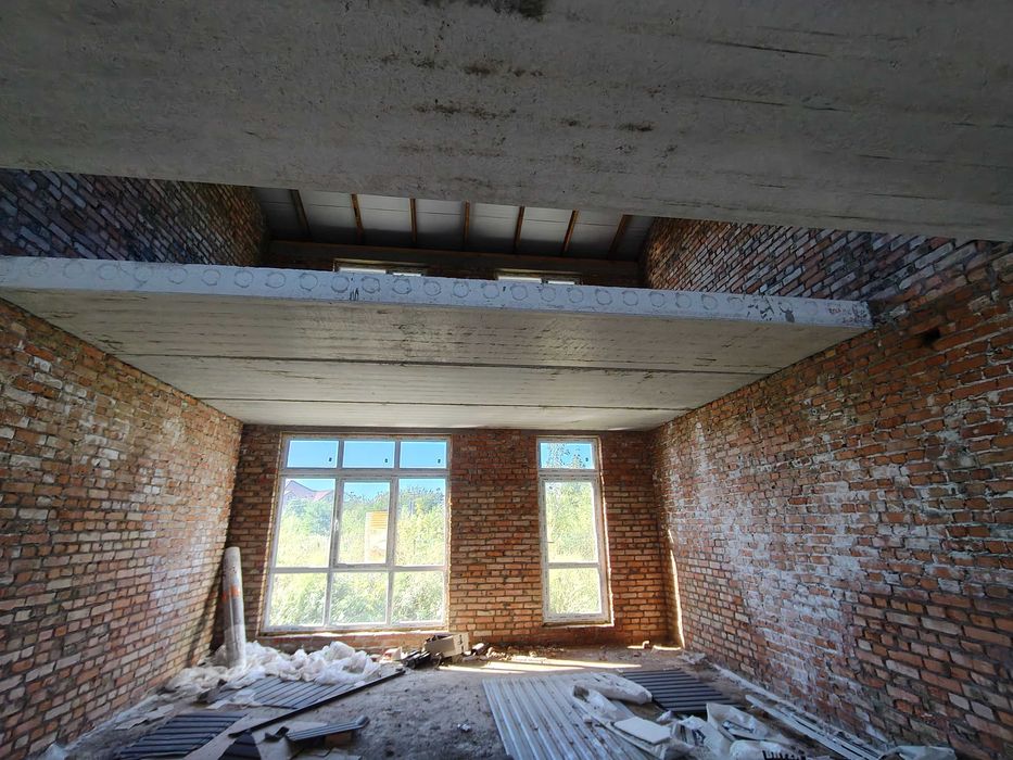 Котедж, таунхаус-здана в експлуатацію новобудова з ділянкою 650$/м кв