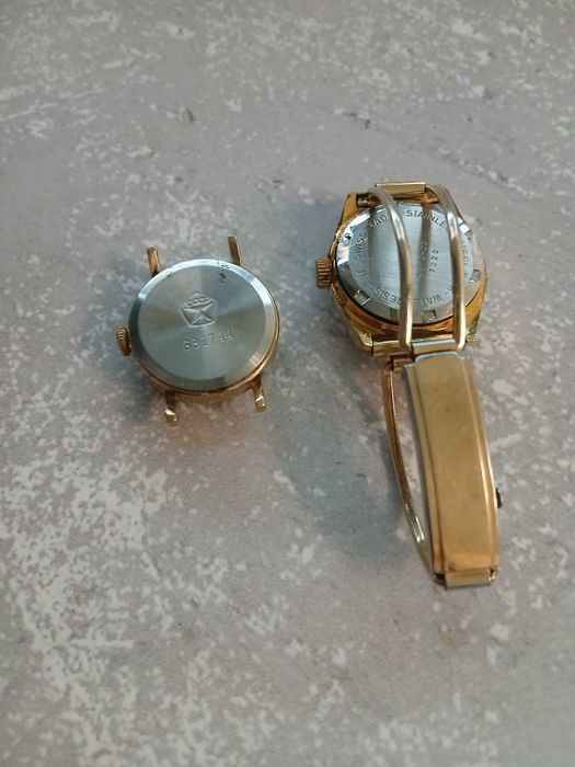 Продам Часы позолоченные