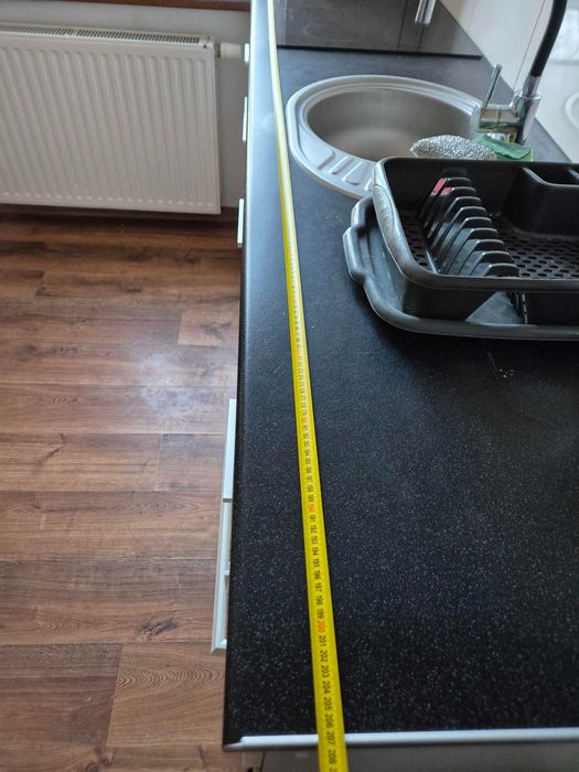 kuchnia z wyposażeniem