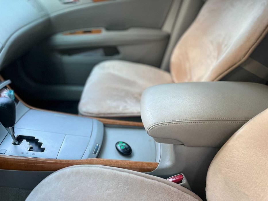 Продам авто Toyota Avalon