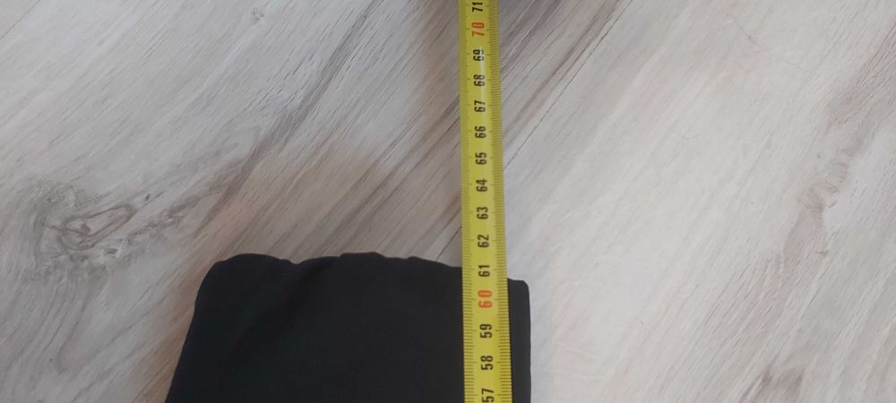 Kurtka zimowa czarna puchowa r34
