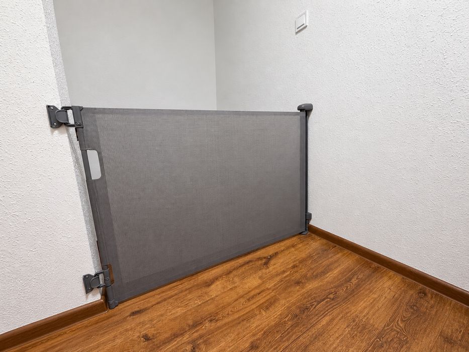 Bramka zabepieczajaca na schody na dzieci, zwierzeta 160cm RUHHY