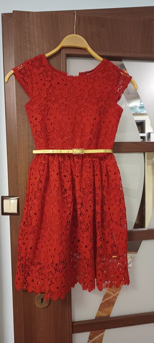 Święta Elegancka Koronkowa Sukienka czerwona dla dziewczynki 140 cm