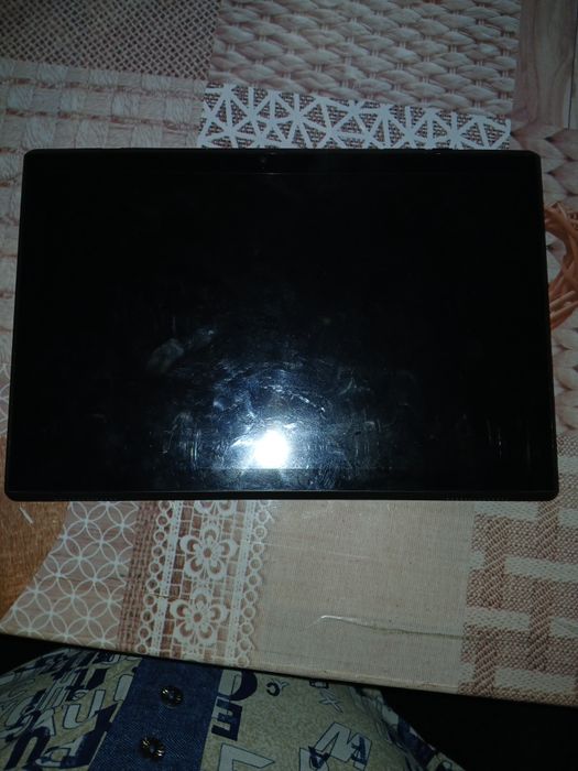 Планшет 10"не рабочий