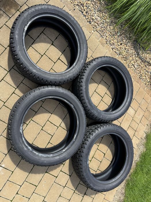 235/50 R19 103T  4 szt jak nowe firemax