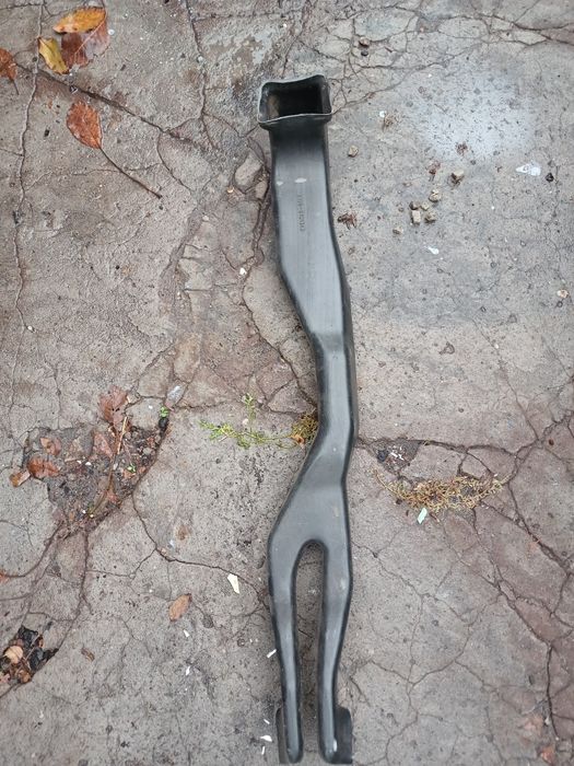 Воздуховод центральный обдува ног задних пассажиров ваз 2109