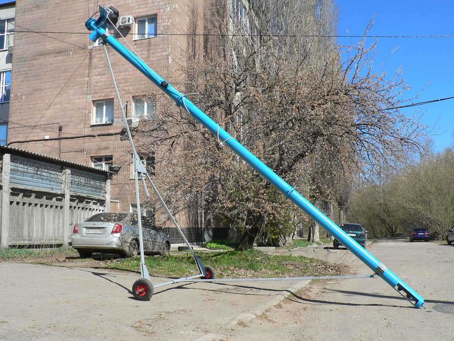 Шнековий навантажувач, зернопогрузчік, шнековый погрузчик