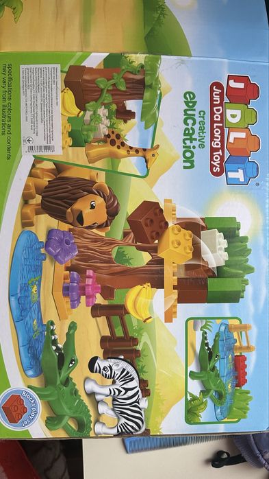 Продам конструктор зоопарк 43 детали