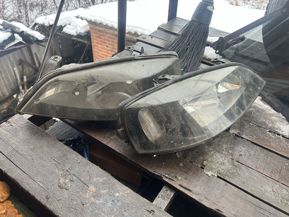 Фари Опель Астра g в хорошем состоянии