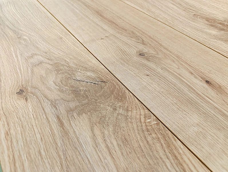 Panele podłogowe laminowane SWISS KRONO Dąb Bolivar D50574 AC5/8mm