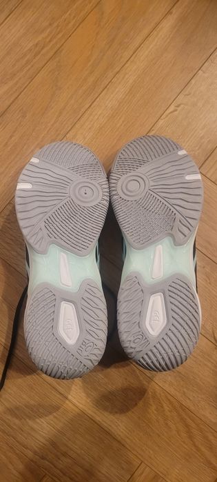 Buty do squasha damskie