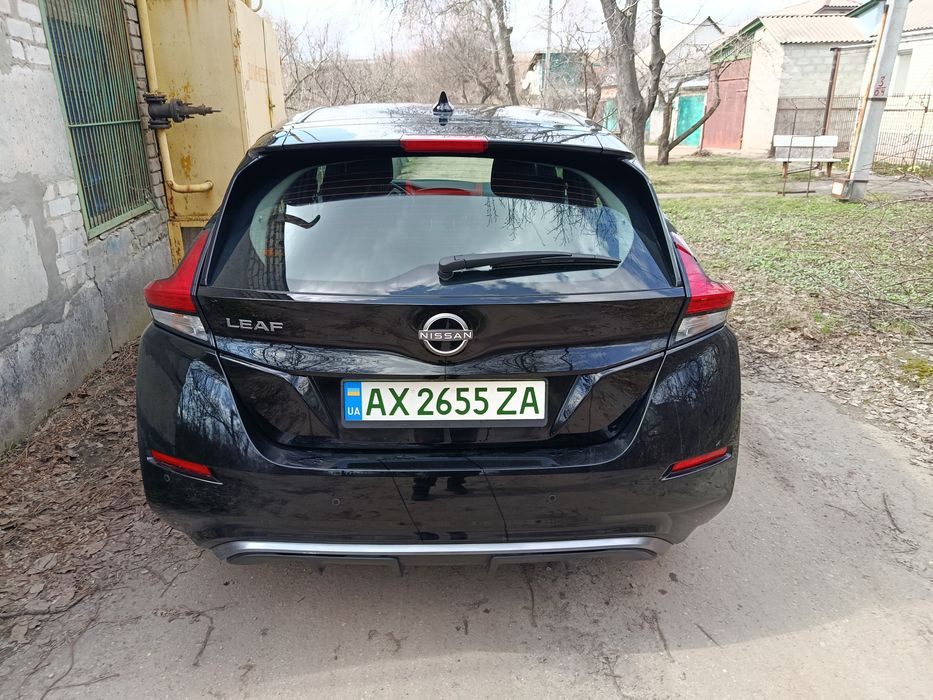 Продам Ниссан лиф