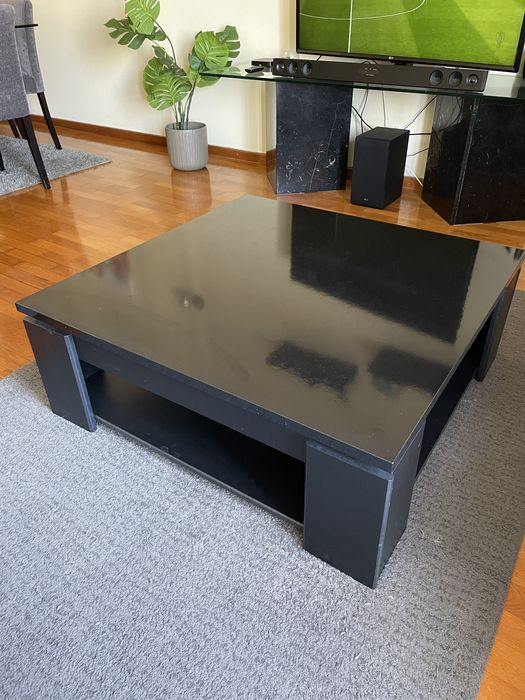 Mesa de Centro preta