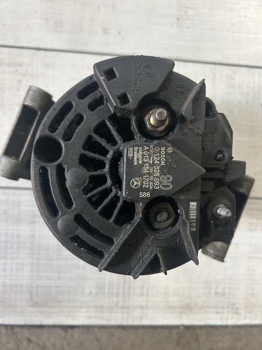 Mercedes sprinter  alternator 2.2cdi 90A