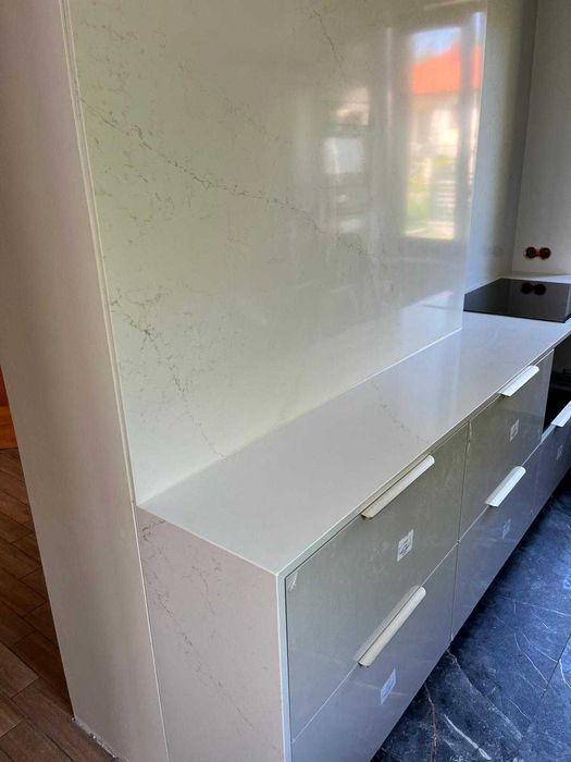 Schody wewnętrzne  wewnętrzne z kamienia granit marmur konglomerat