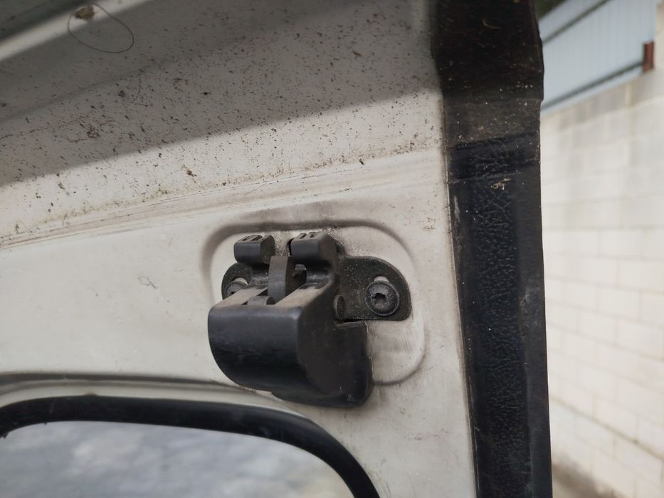 Fechadura / fecho porta trás direito RENAULT Kangoo (KC0/1_)