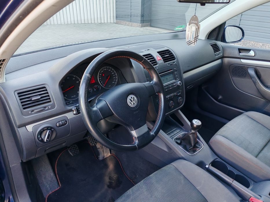 Volkswagen Golf 5 1.6 mpi