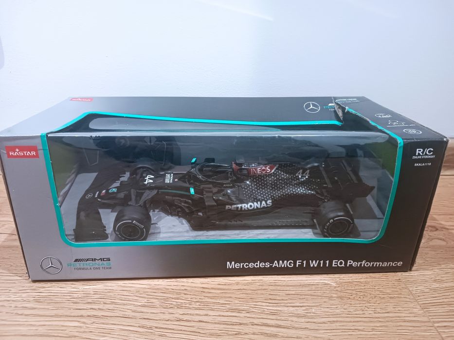 Samochód zdalnie sterowany Rastar Mercedes AMG F1 W 11 EQ