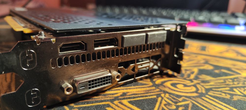 Продам Rx 580 8 Гб XFX
