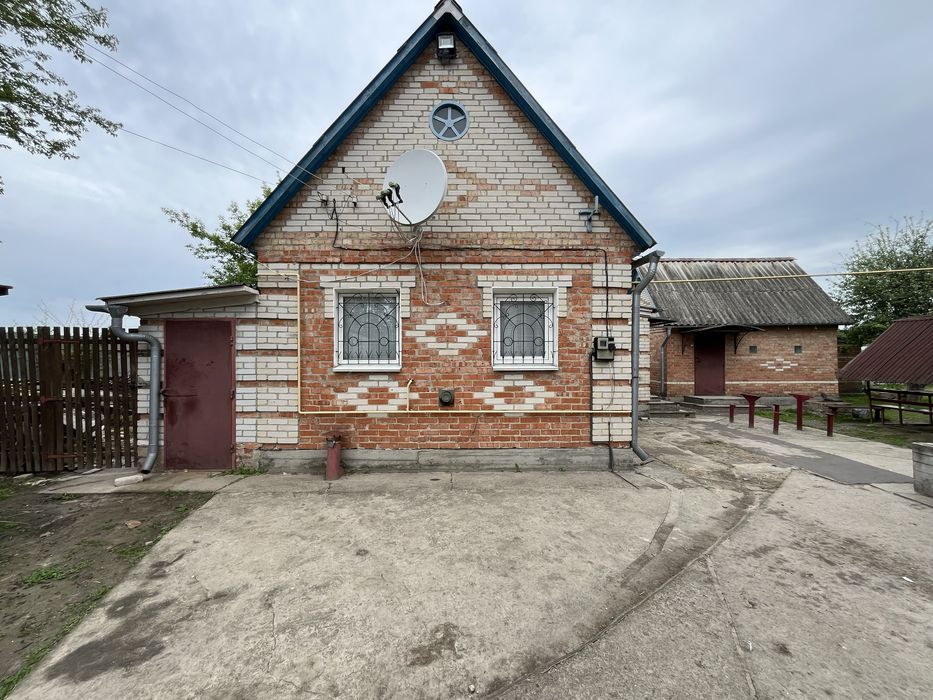 Продам гарний будинок у передмісті  м.Суми