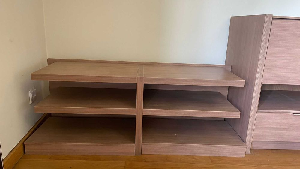 Conjunto de 2 Aparadores em Madeira – Design Moderno