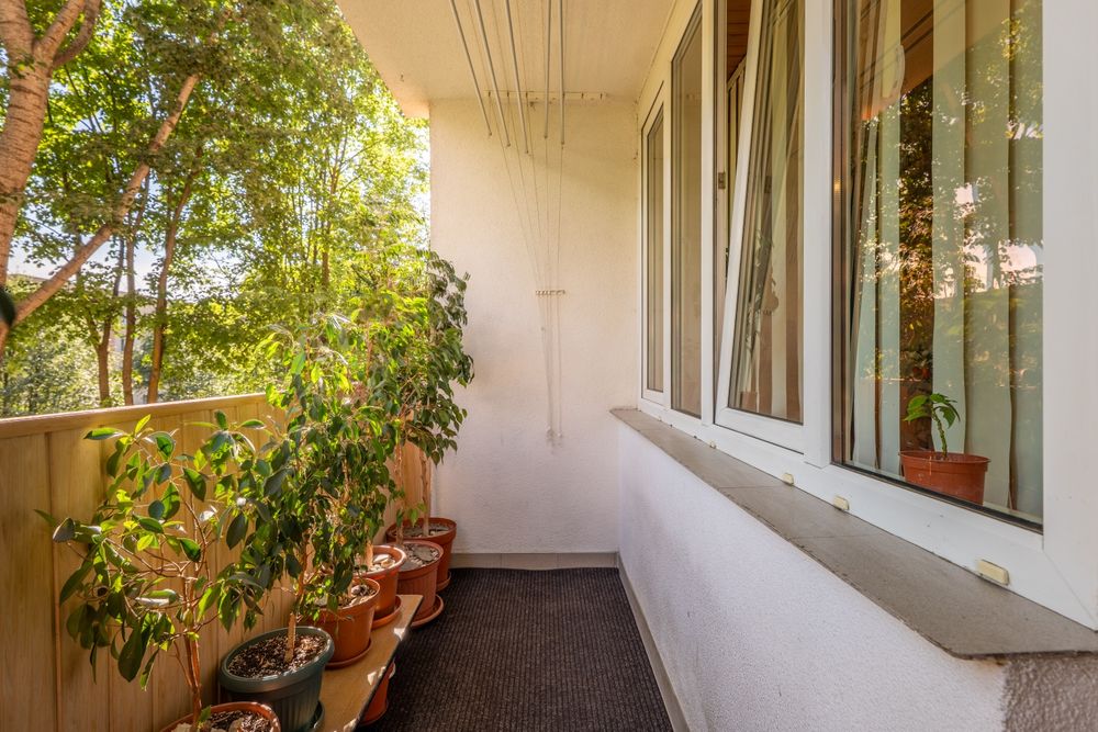 3 pokoje,60m2,winda ul. Harnasie 21