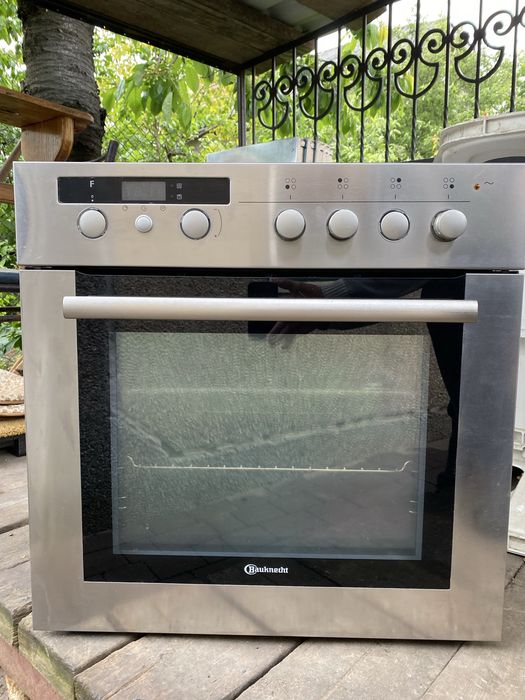 Продаються музикальні центри