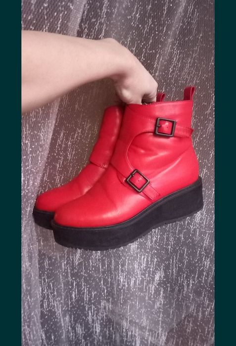 Зимові червоні черевики, зимние красные ботинки 36 р, натуральная кожа