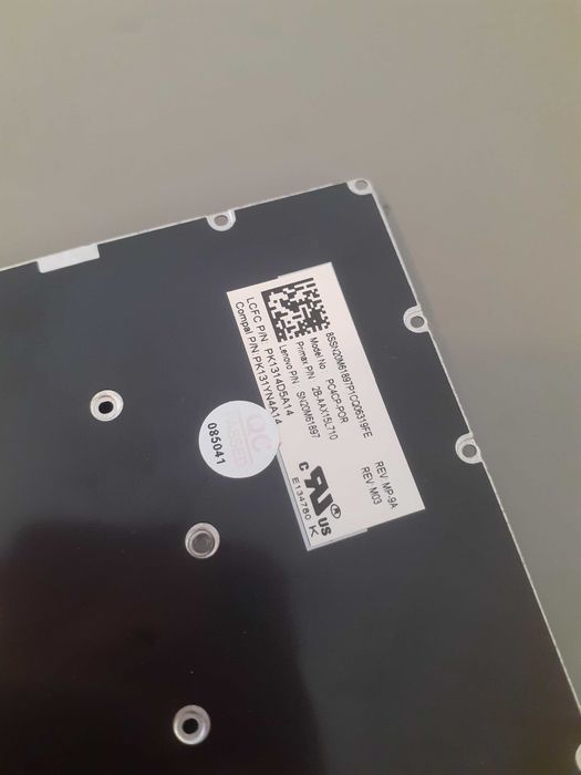 // Original Lenovo IdeaPad Keyboard64729672162817123