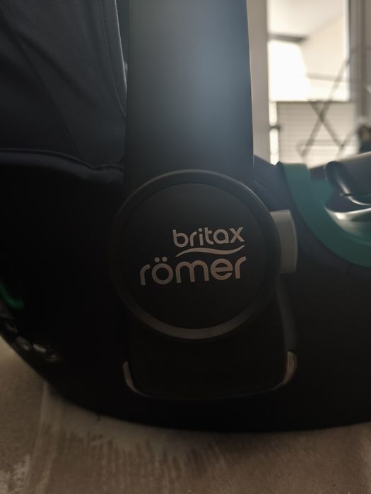 Britax Romer baby-safe iSENSE