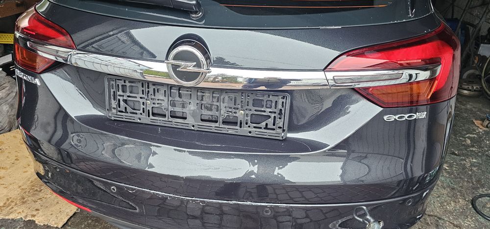 Klapa tyl insignia lift kombi z22c kompletna zderzak