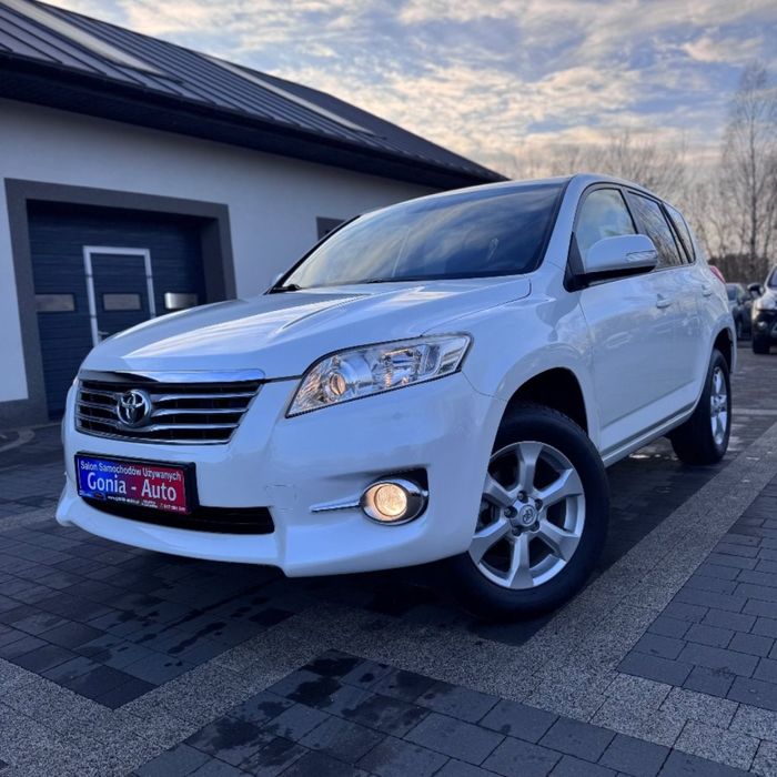 Toyota RAV4 Gwarancja_Biała Perła_Automat_4x4_Hak !!!