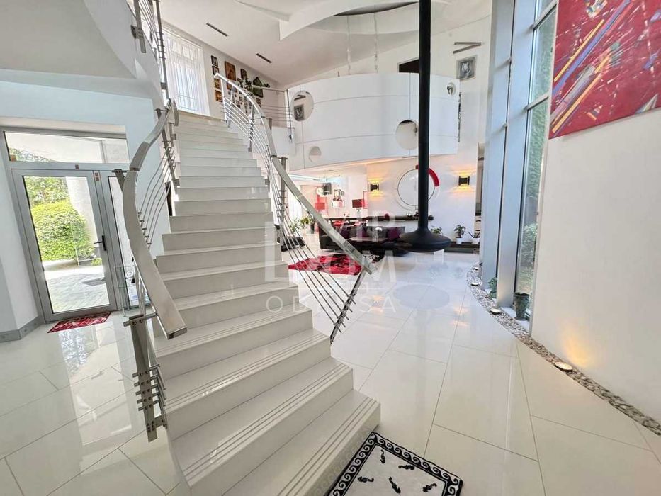 ПРОДАМ Уникальный Дом 12 станция Фонтана единственный в своём роде.