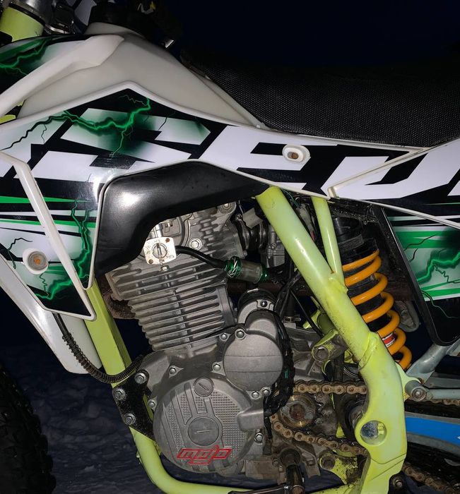 Продам мотоцикл BSE J3D 250