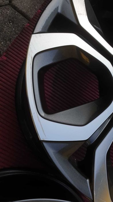 4283-Jantes 18 5x114.3 Originais Renault Captur Megane Talisman  etc.SÓ 350€