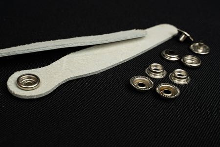 Paski spinające miech akordeonu SKÓRA WHITE