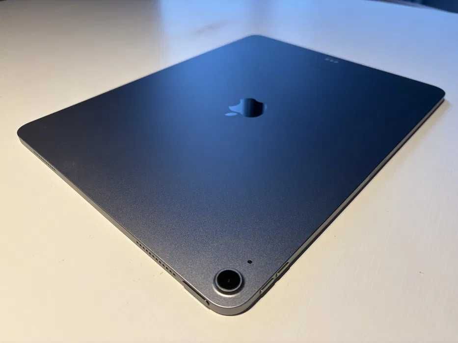 Apple iPad Air 13” Wi-Fi M2 128GB 2024 Space Gray Smart Keyboard