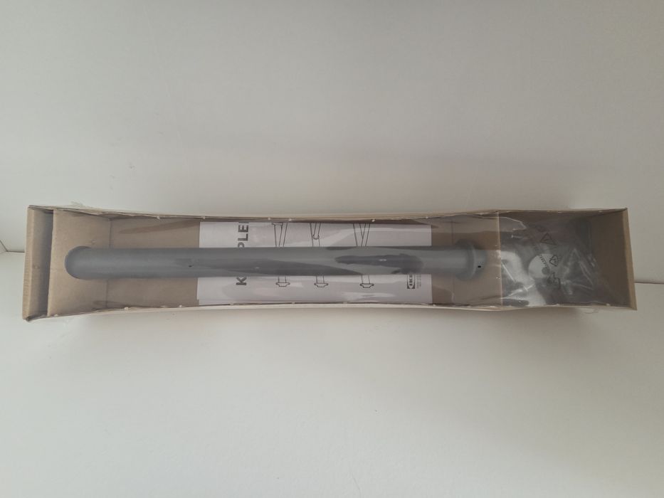 Varão para cabides Ikea