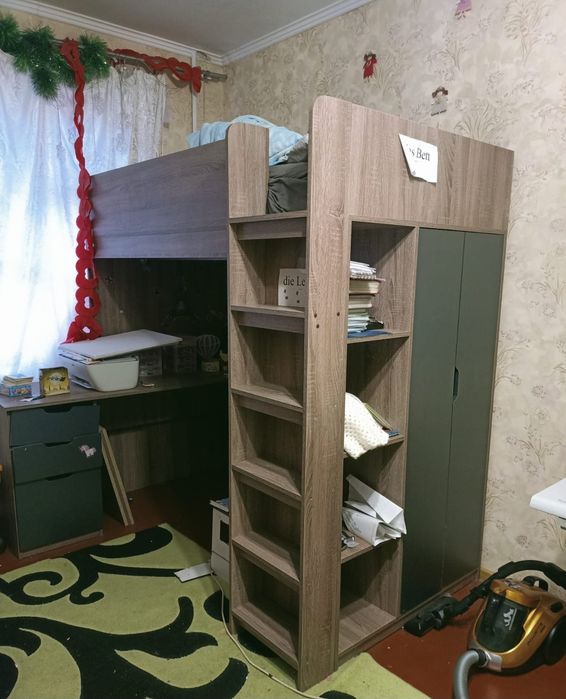 Угол в ідеальному стані, зі зручним матрасом