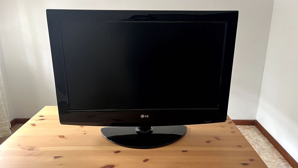 TV LG 32" LCD (Modelo 32LG3000 3x HDMI)