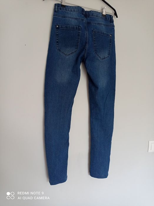 Jeansowe spodnie damskie 38