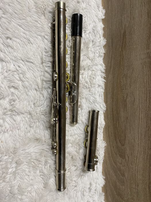 Flet poprzeczny z akcesoriami