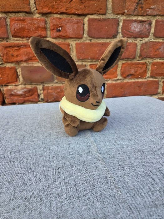 Pluszowy Eevee ręcznie robiony