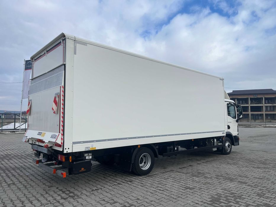MAN TGL 12.250 4x2 BL Фургон із гідробортом Dhollandia