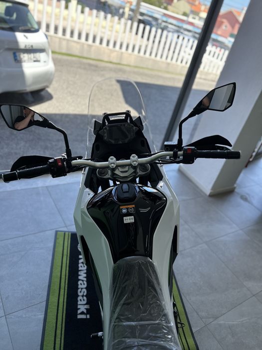 A Nova Kawasaki KLE 500 SE Chegou! Garanta o Lançamento do Ano com TAXA ZERO!